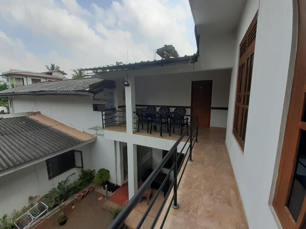 Emarald Holiday Homes Anuradhapura Exterior photo