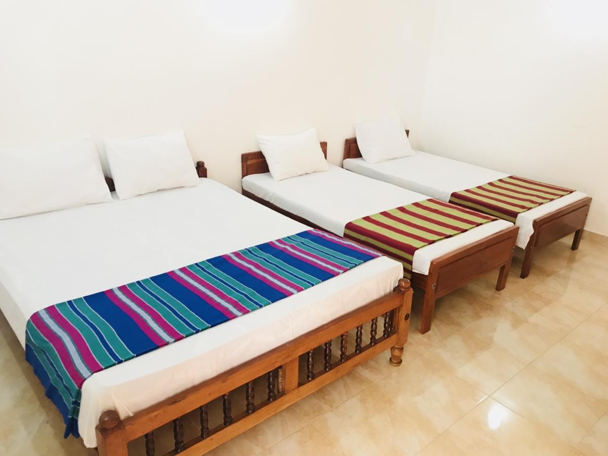 Emarald Holiday Homes Anuradhapura Room photo